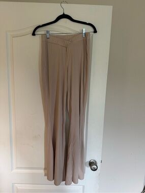 2 piece set Women’s High-Waist Pleated Wide-Leg Pants - Beige